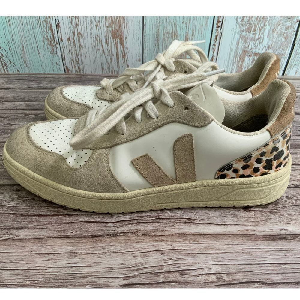 Veja V-10 Women's Sneakers Size 7 Tan White Leopard Print Low Top Shoes